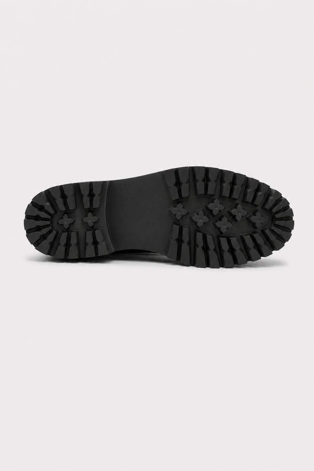 Mocasín de vestir negro con plataforma