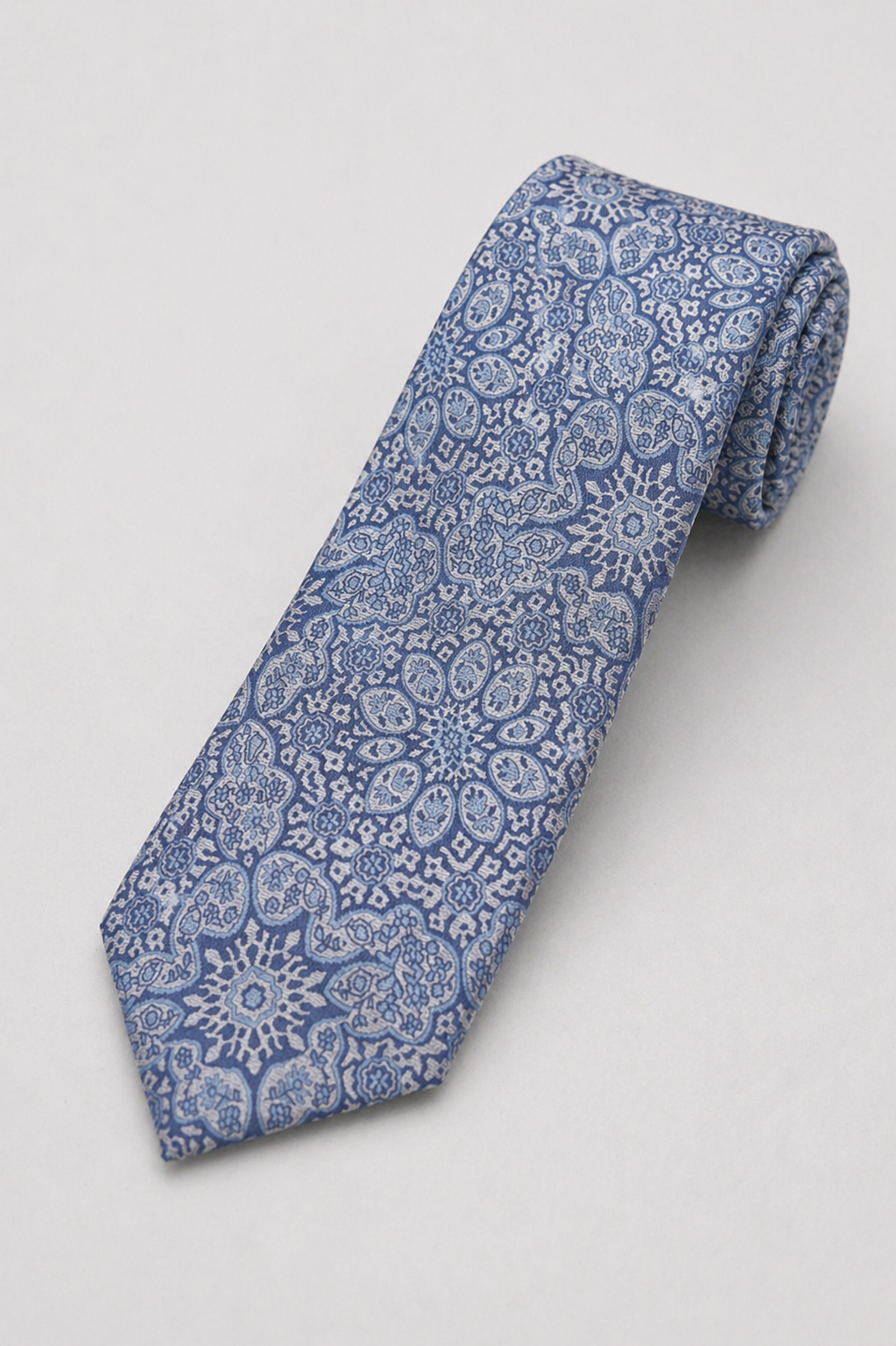 Corbata azul estampada