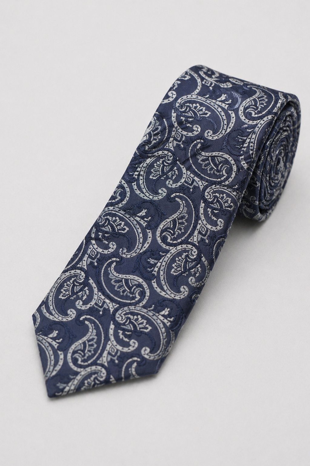 Corbata azul marino estampada