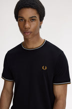 Camiseta negra doble linea Fred Perry