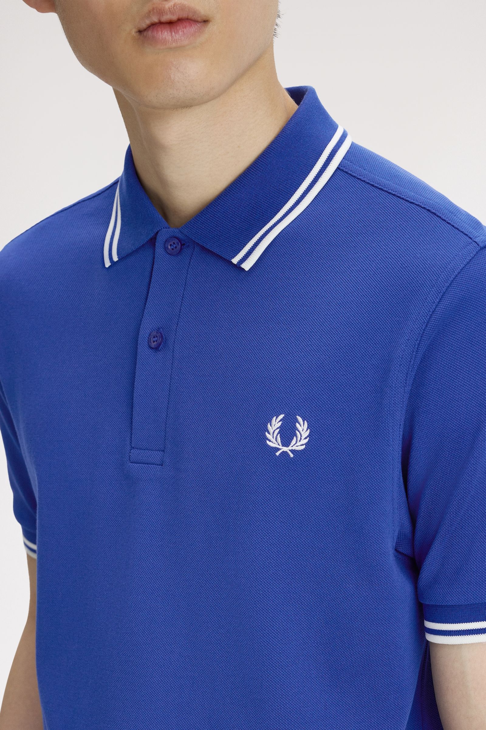 Polo de algodón doble banda azul Fred Perry