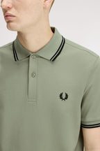 Polo de algodón doble banda verde claro Fred Perry