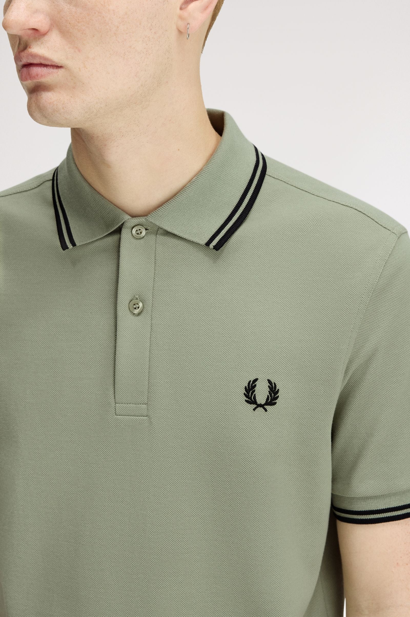 Polo de algodón doble banda verde claro Fred Perry