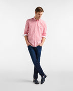 camisa harmont blaine rayas acuarela combinada con jeans look casual elegante
