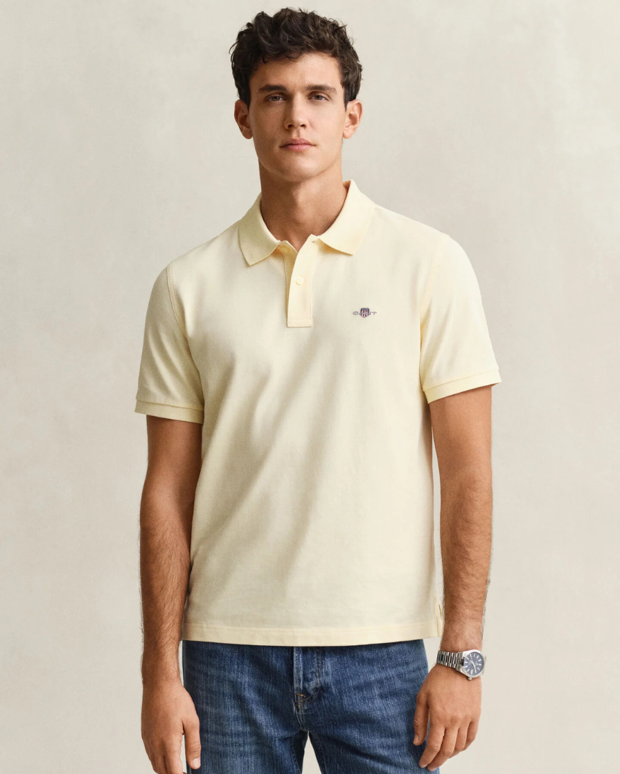 polo beige gant hombre algodón manga corta vista frontal elegante
