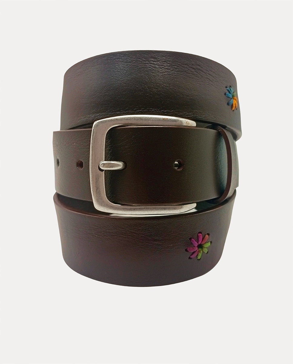 Cinturón marron bordado